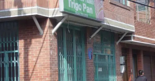 PANADERIA  CAFETERIA PASTELERIA TRIGO PAN CALLE 23B